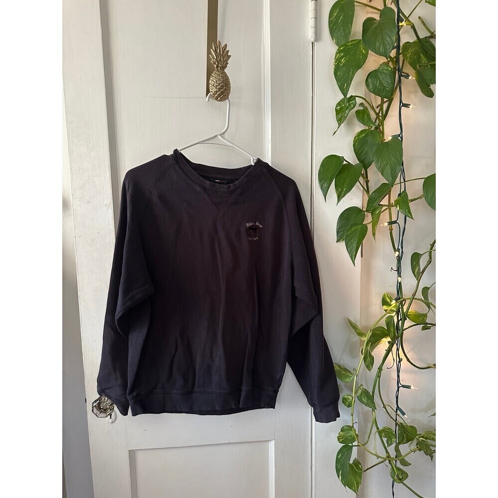 Heritage Cross men’s size small black long sleeve sweater